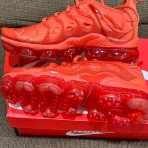 Nike Vapor Max Women Size 8 Orange (Like New)